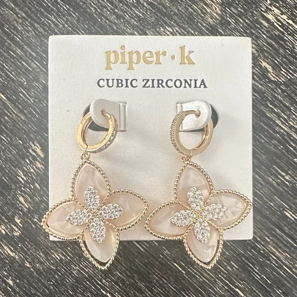 Chic Gold and Silver Petal Earrings - Picture 3 of 4